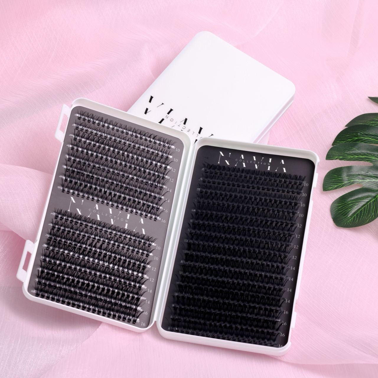 Navia Collection Lash Book